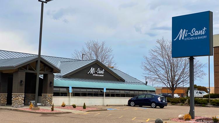 The Mi-Sant storefront at 1881 MN-36.