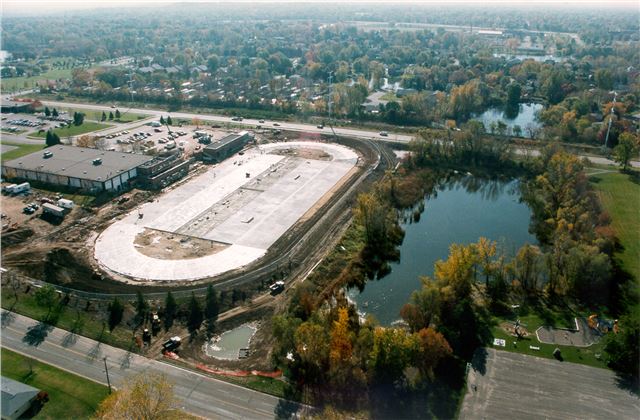 A vintage picture of the MN OVAL.